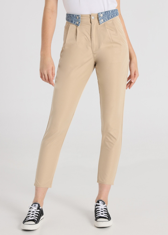 Pantalon - Taille smockée avec pinces | Ballon fit - Plan lointain | Taille en pouces | Brun