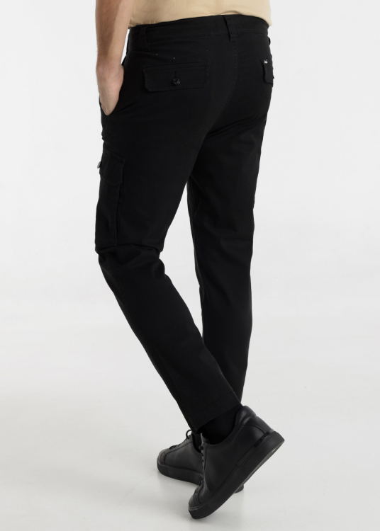 Pantalon cargo avec poches arrière à rabat Coupe régulière Taille Moyenne
