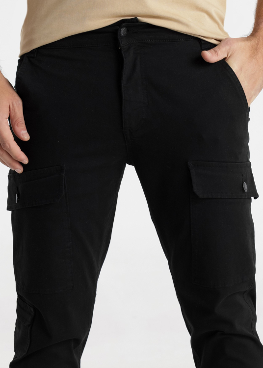Pantalon cargo avec poches arrière à rabat Coupe régulière Taille Moyenne