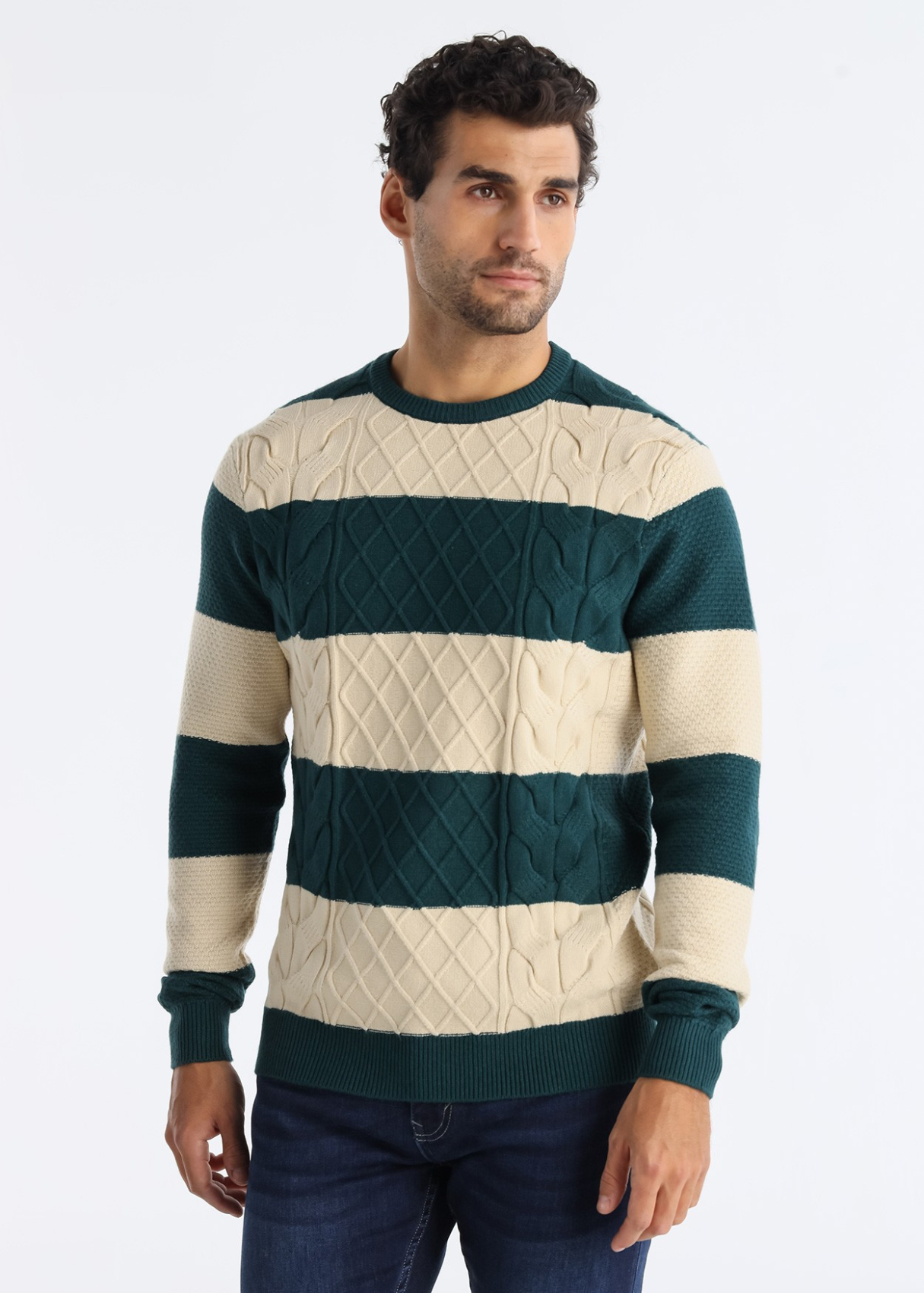 Pull à rayures tricot torsadé col ras du cou