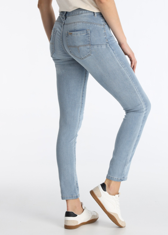 Jean skinny effet push-up bleu clair | Tailles en pouces