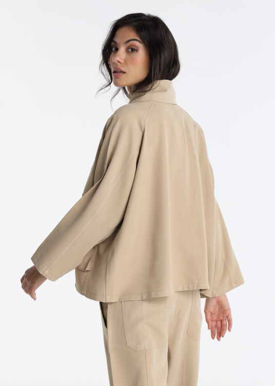 Veste cargo avec découpes et poches