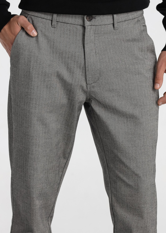 Pantalon chino à chevrons stretch Lois Jeans pour homme · Modèle polyvalent | Tailles en pouces