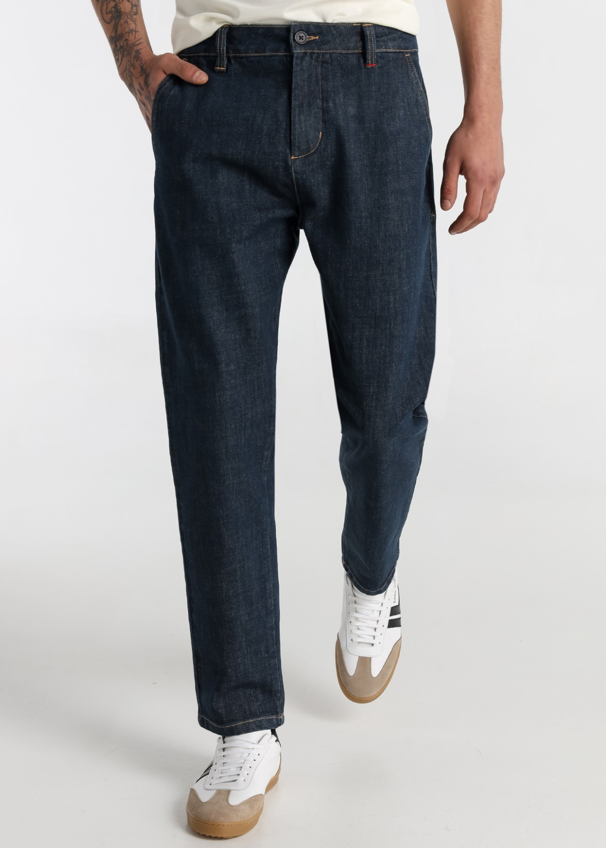 Pantalon chino Lois Jeans pour homme, délavage foncé · Collection actuelle | Tailles en pouces