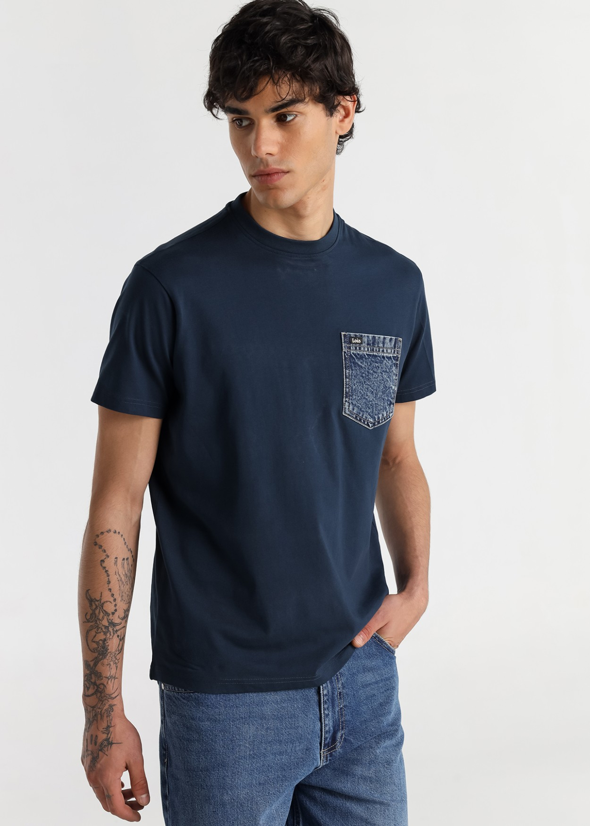 T-shirt à manches courtes pour homme Lois Jeans avec poche en denim · idéal pour le bureau et les loisirs