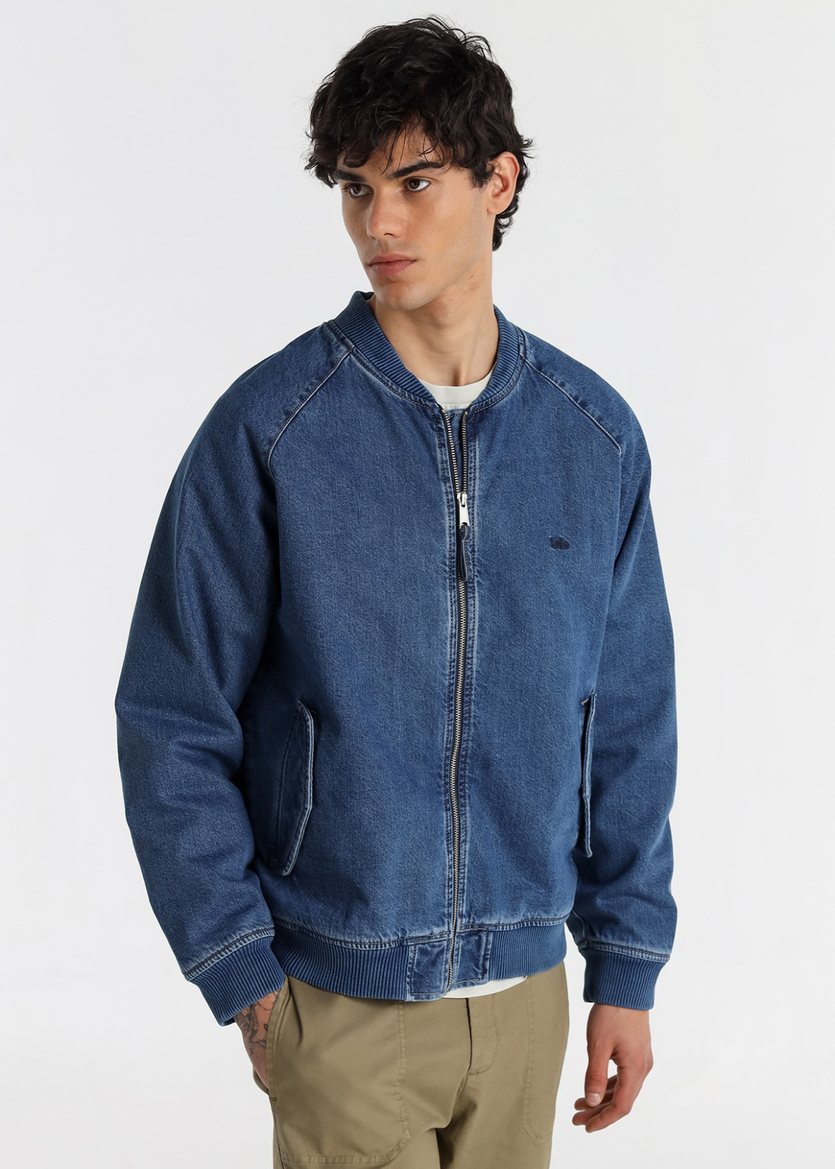 Veste en jean pour homme Lois Jeans, délavage bleu pierre · polyvalence au quotidien