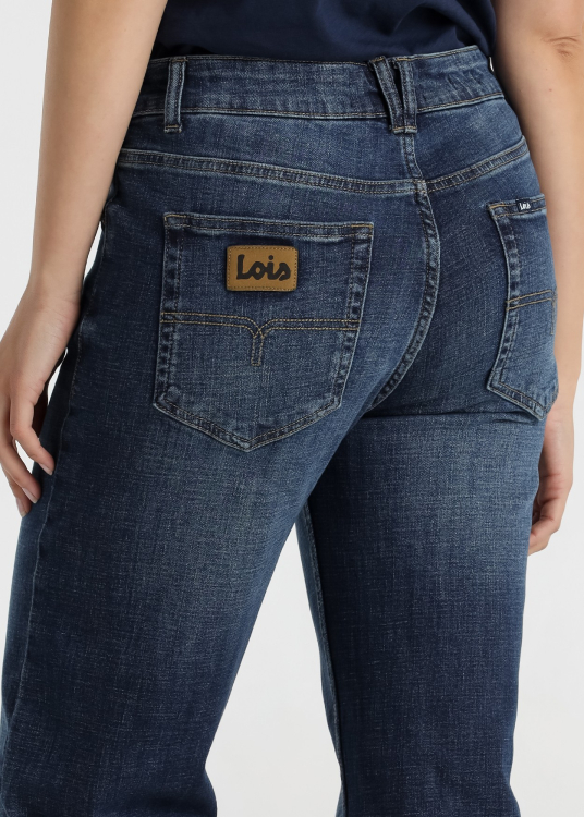 Jeans délavés moyens pour femmes par Lois Jeans · Collection saisonnière · Tailles femme | Tailles en pouces