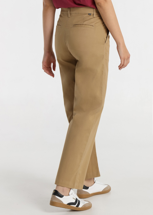Pantalon chino confort original pour femme de Lois Jeans · Modèle polyvalent | Tailles en pouces