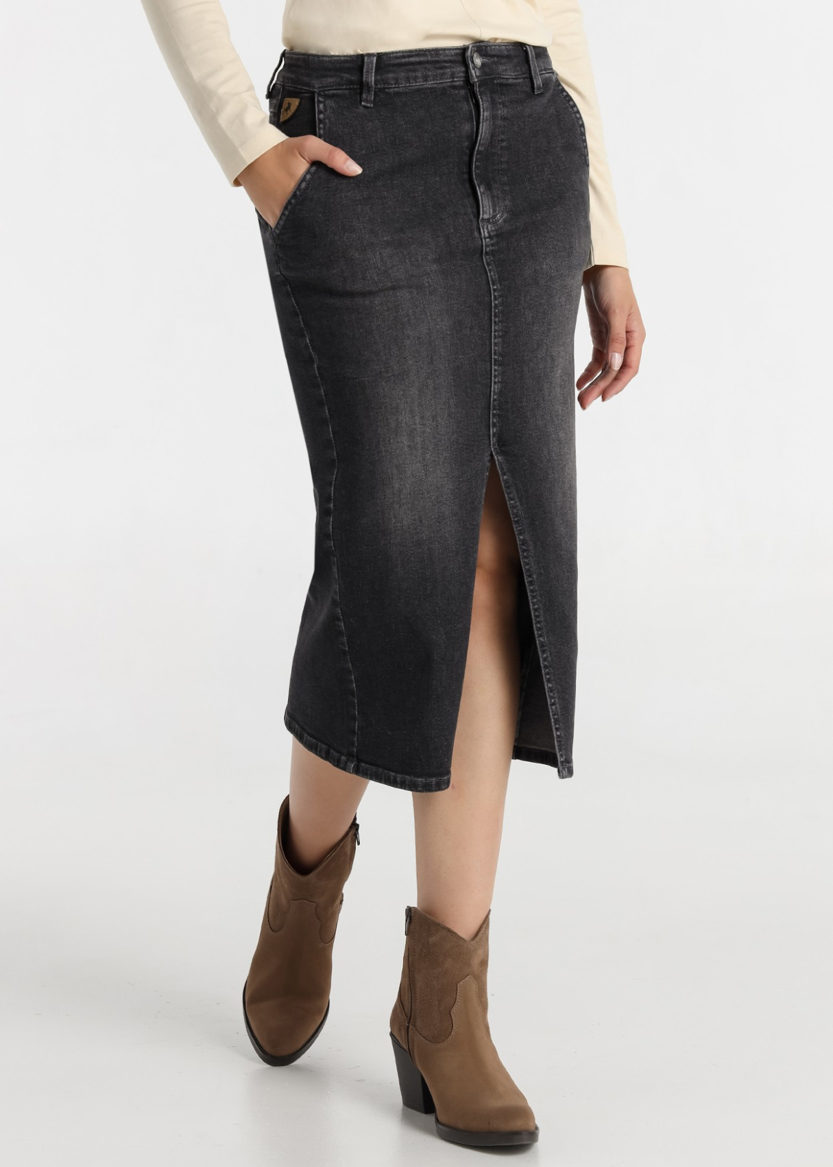 Jupe en jean noir délavé pour femme par Lois Jeans · Attention à l'image | Tailles en pouces
