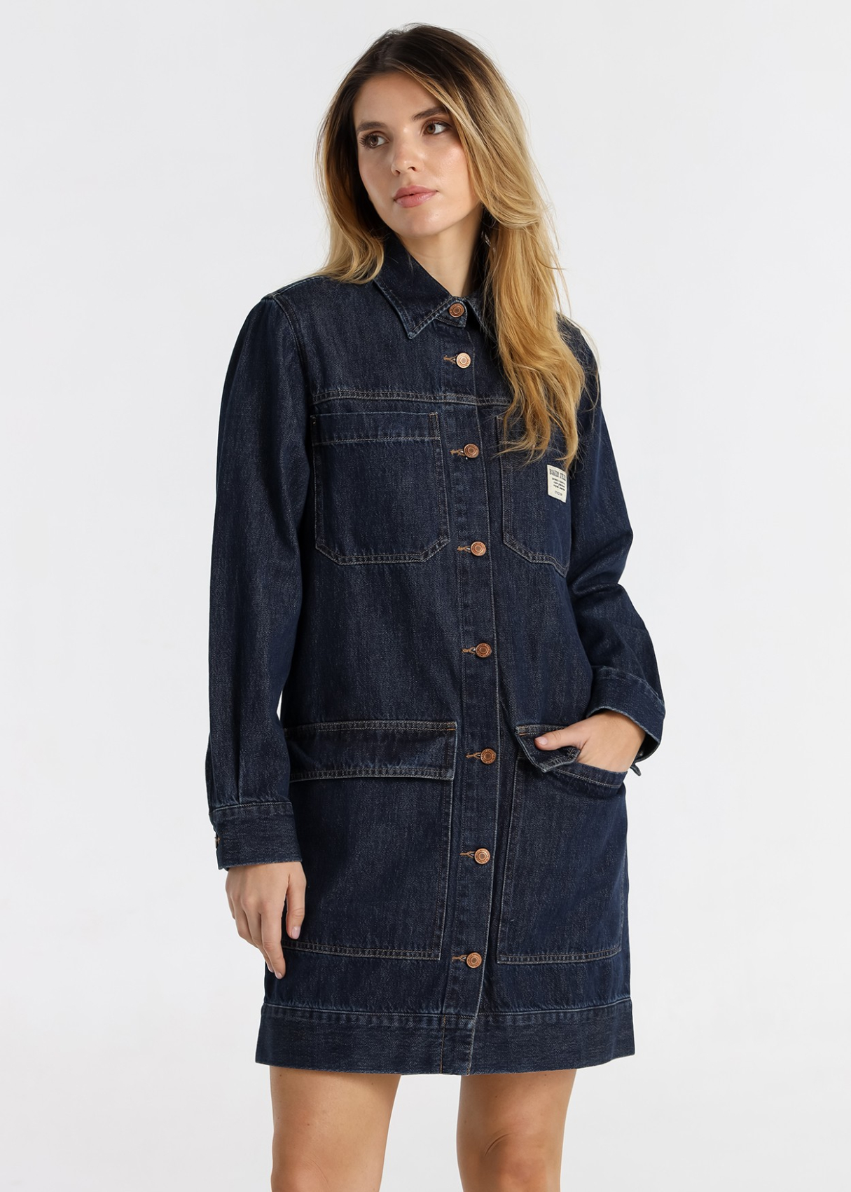 Robe courte en jean Lois Jeans pour femme, avec poches - un indispensable de la garde-robe