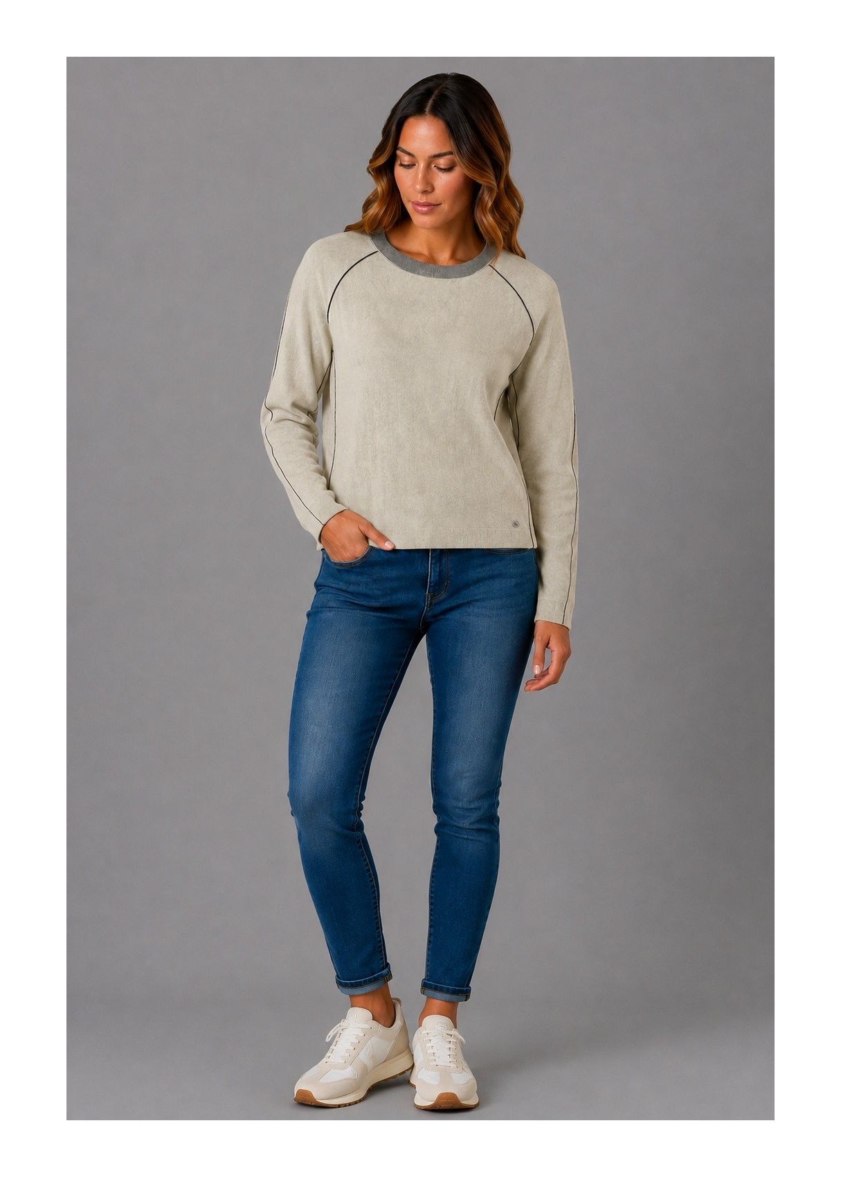 Pull Lois Jeans pour femme, col rond, manches kimono et bordure en fourrure · idéal au quotidien