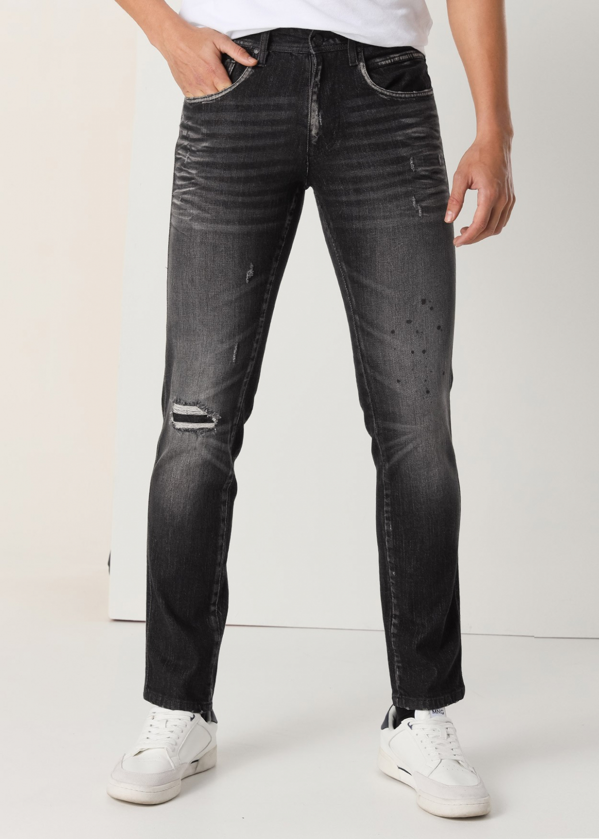 Jeans Slim Fit  - Taille moyenne  Endomagé | Taille en pouces